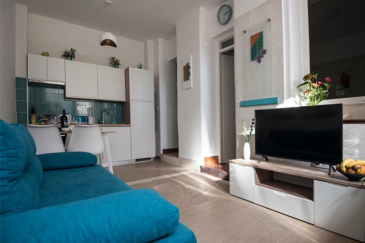 ספליט Ibis Your Cosy Oasis With Private Parking And Patio מראה חיצוני תמונה